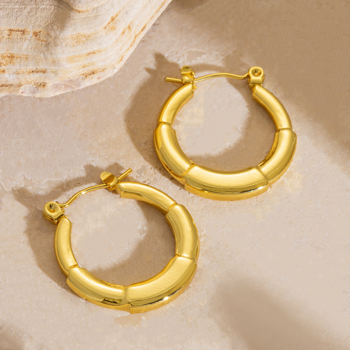 Pendientes ovalados sólidos de acero inoxidable brillante de lujo ligero chapado en oro real de 18K, acero de titanio, nuevos pendientes para mujer, pendientes brillantes