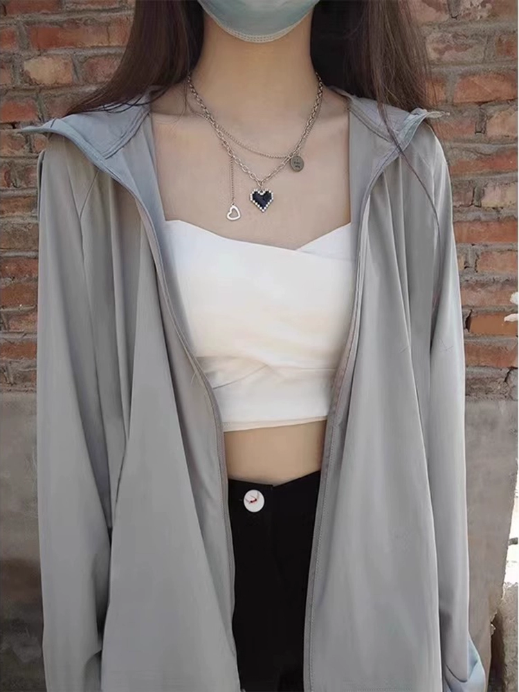 Дышащая, прохладная и легкая солнцезащитная одежда для женщин, новый свободный кардиган из ледяного шелка лета 2025 года, уличная солнцезащитная куртка