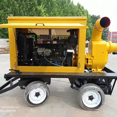 Mobile pump vehicle flood control Avtomobil mühərrikləri