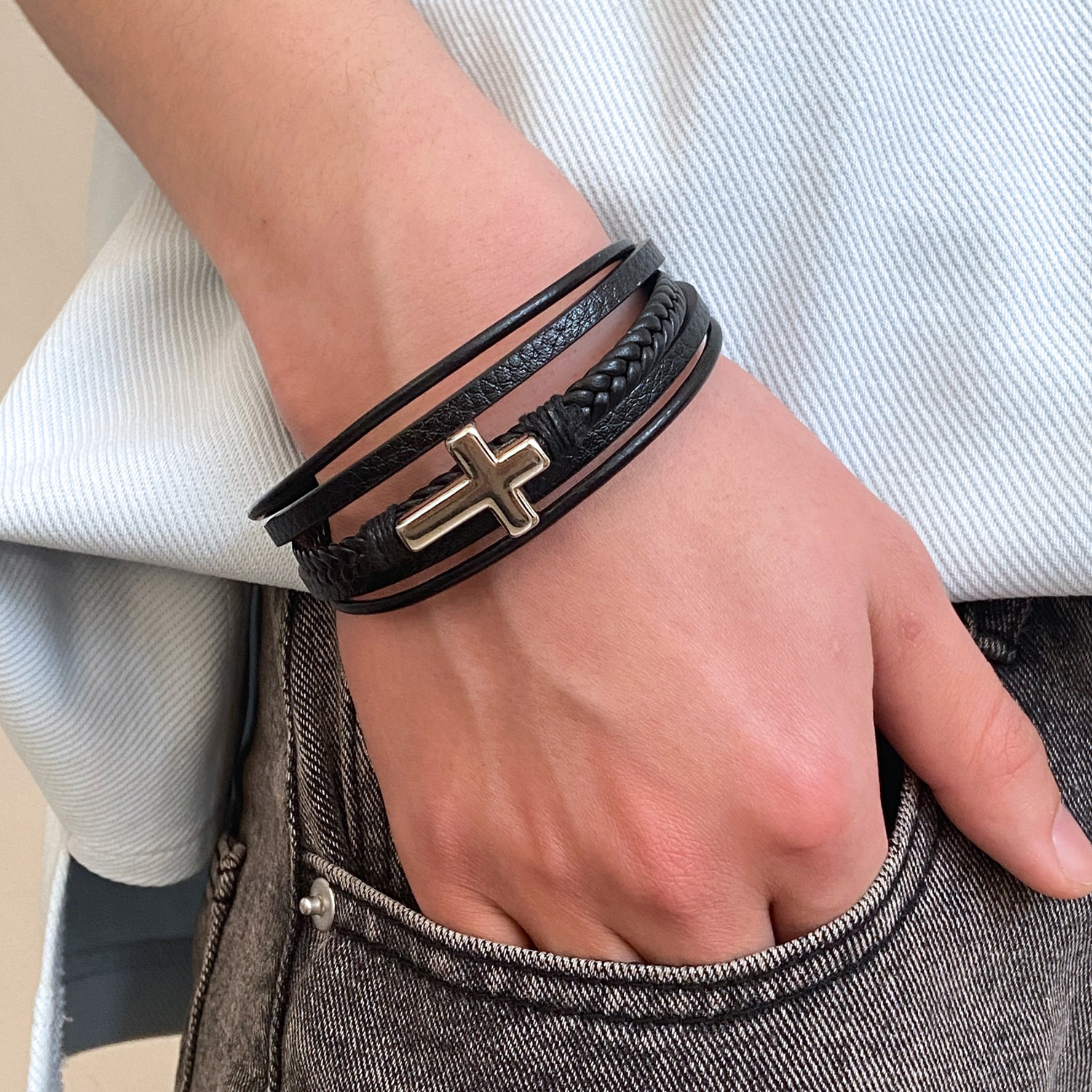 Europe and the United States cross-border best-selling geometric leather bracelet with alloy cross accessories hand-woven men's bracelet