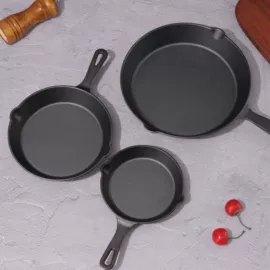 炒锅;奶锅;煎锅、平底锅