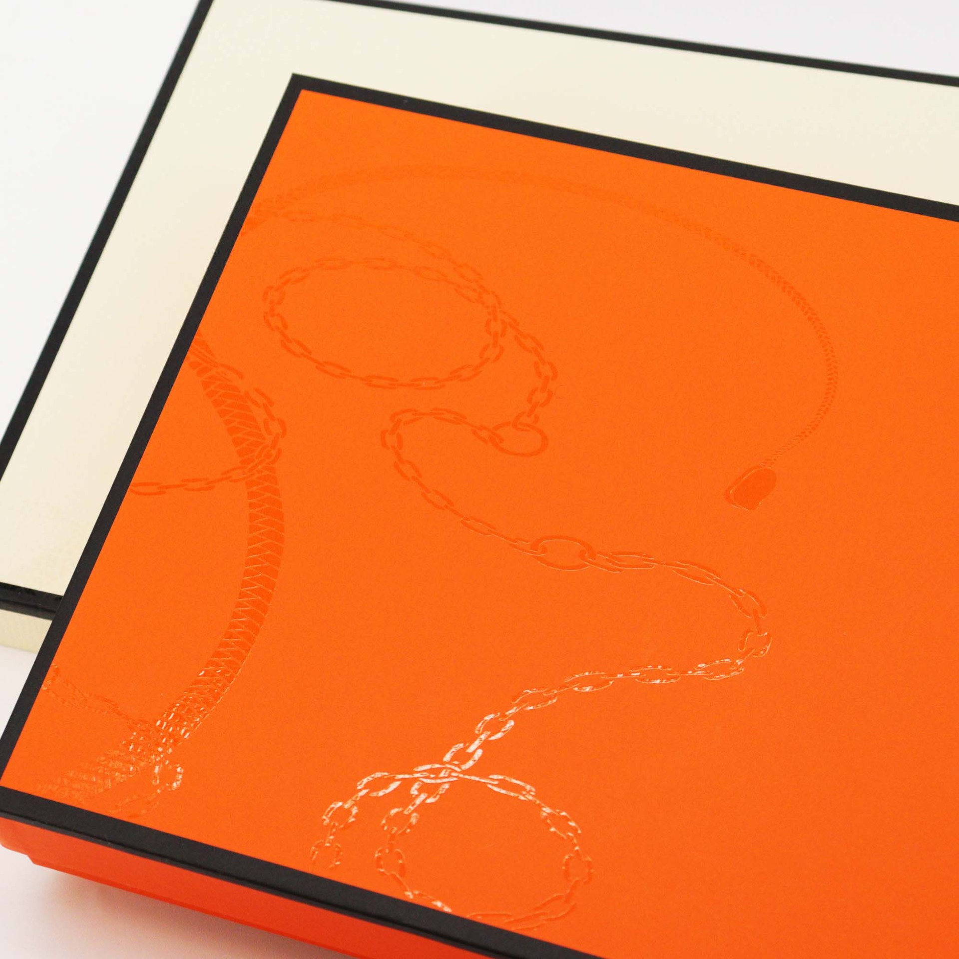 Caja de regalo de lujo ligero de alta gama (sin bufanda) adecuada para bufanda de lana, chal grande, regalo de moda disponible