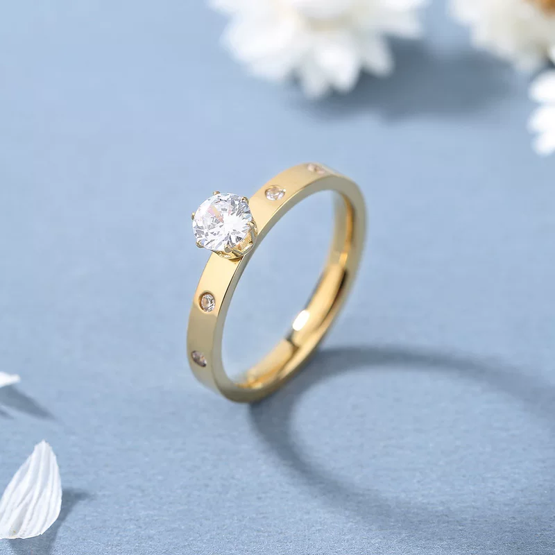 Shiny wedding ring stainless steel, Korean style, simple and elegant design, one carat, 18 carat, on index finger