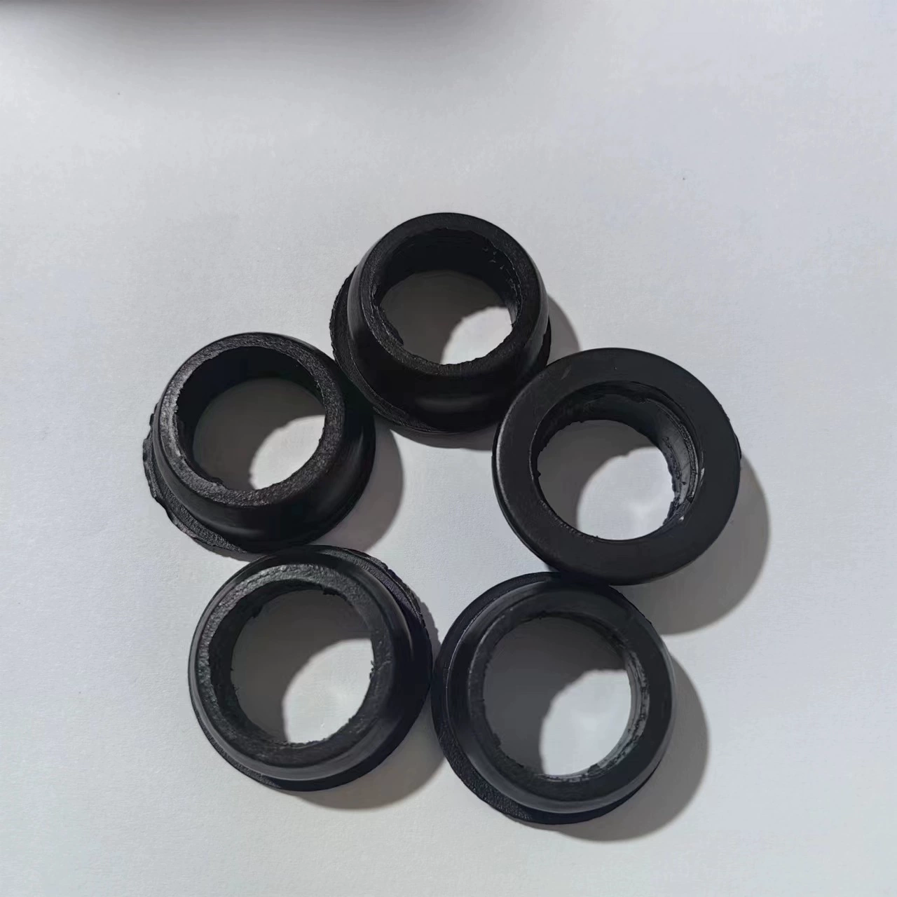 Замок амортизирующий винт Резиновое кольцо Фитинг соединительного вала Винт Рама амортизатора Подвижный винт оси