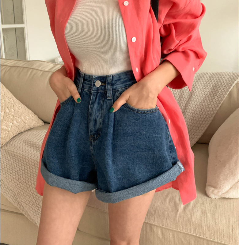 Korean Ins2026 Summer New Style Korean Version Solid Color High-Waisted Pleated Loose Washed Flared Denim Shorts Korean Ins2026 Summer New Style Korean Version Solid Color High-Waisted Pleated Loose Washed Flared Denim Shorts