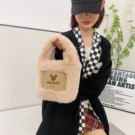 外贸秋冬新爆款毛绒包包女时尚高级质感洋气手提零钱包化妆包潮