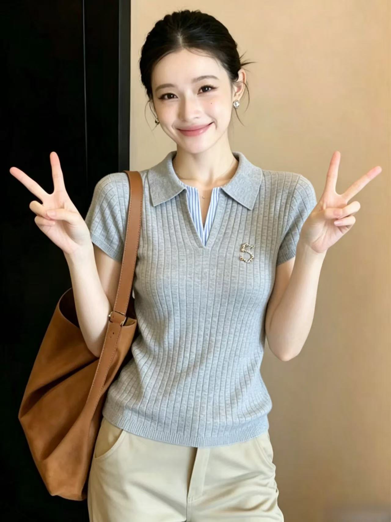 Áo thun nữ cổ lật tay ngắn thiết kế giả hai lớp mỏng nhẹ mùa hè — màu xám