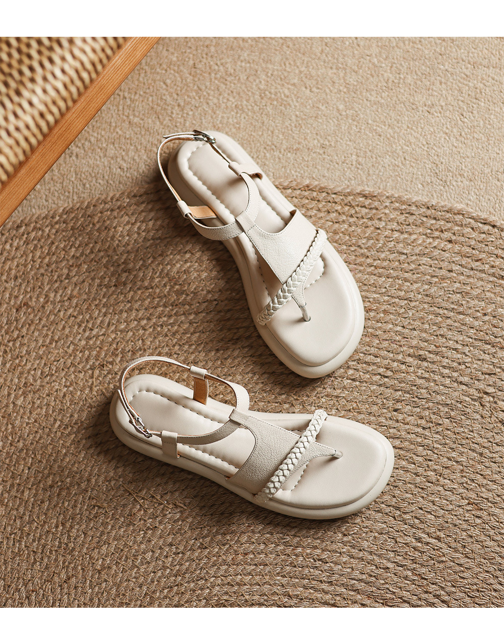 Sandal nữ quai chữ V đế bệt phong cách đi biển — màu trắng ngà chi tiết 15