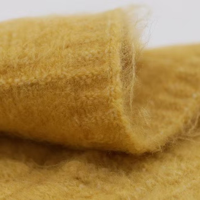 14支仿牛绒 花式纱 跑量纱线 腈涤纱线 81涤纶16腈纶3氨纶 秋冬纱