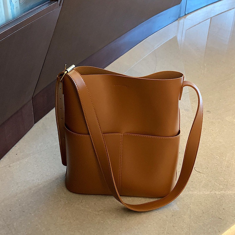 Elegant Women's Shoulder Bag High Capacity Versatile Bucket Bag_voghion.com