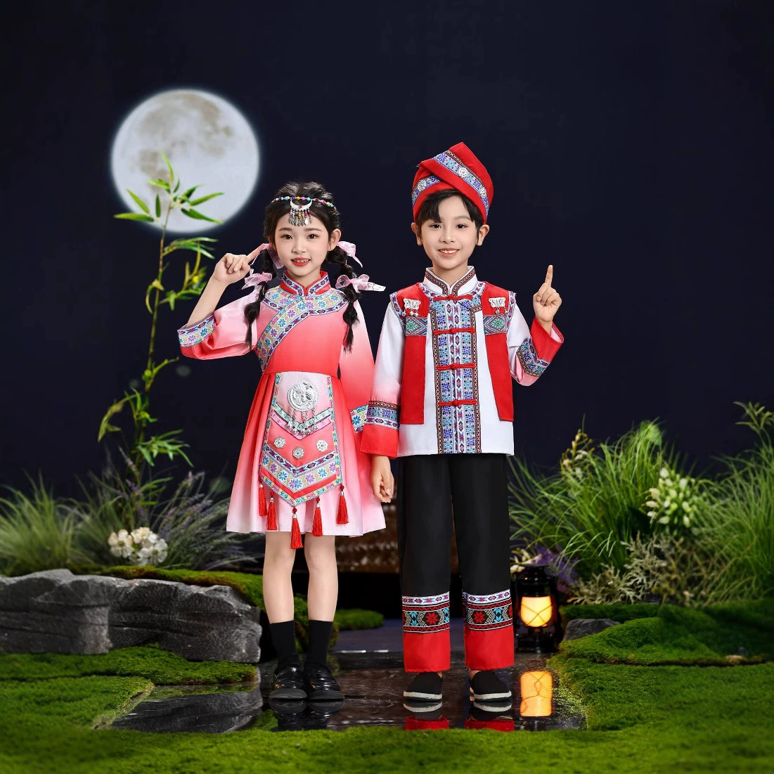 Костюм для детей Мяо Хани Туцзя 3 марта