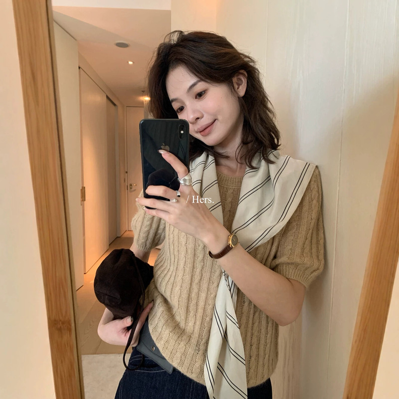 Hers New Autumn Collection Korean Style Everyday Classic Cable Knit Versatile Round Neck Short Sleeve Sweater for Women 66775 Hers New Autumn Collection Korean Style Everyday Classic Cable Knit Versatile Round Neck Short Sleeve Sweater for Women 66775
