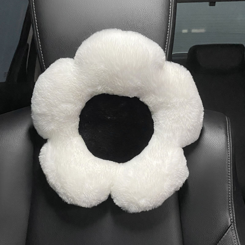 車のクッションの車のクッションの冬の車内の通気性の車のクッションの一枚の後ろの列の小さい腰のネットのネットのクッションのぬいぐるみの女神|undefined