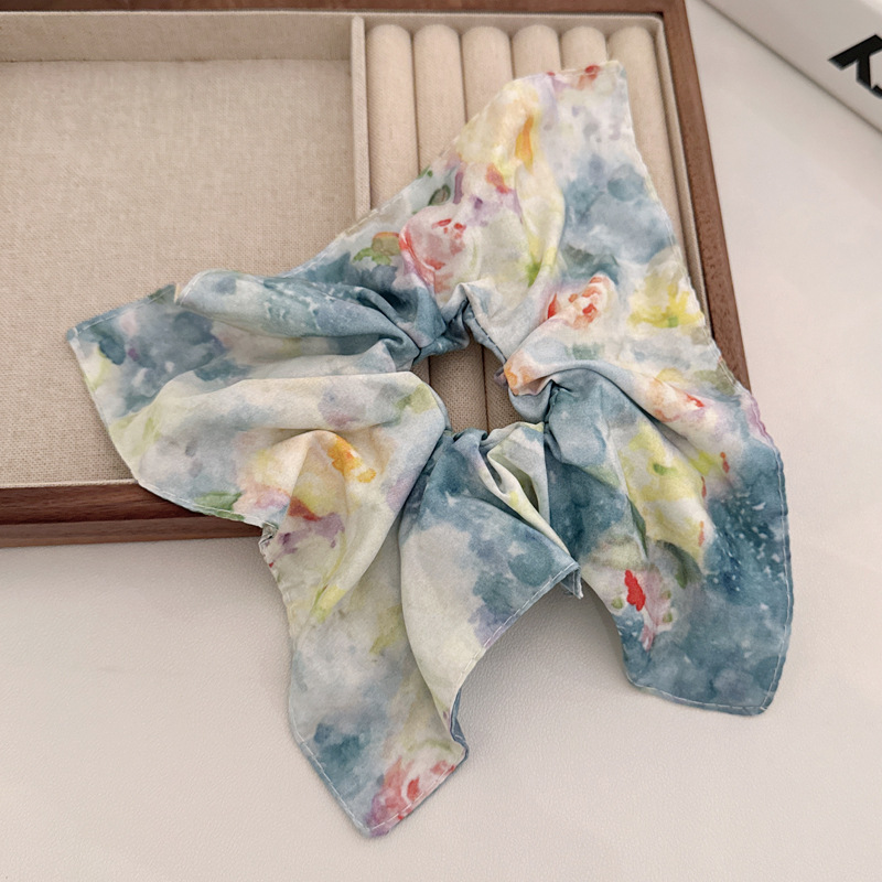 029 Квадратный шарф с лазурной масляной живописью