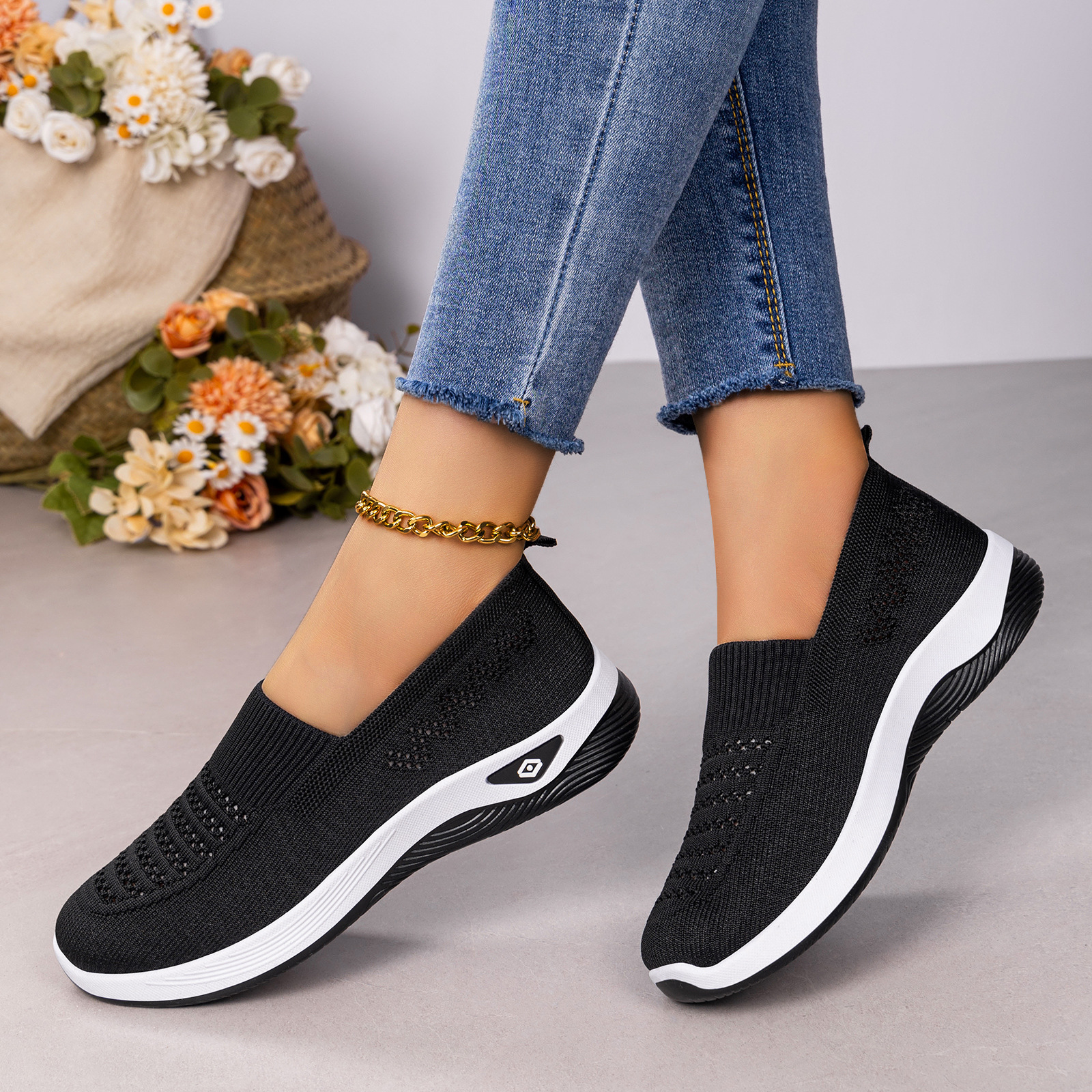 Zapatos de mujer zapatos de tamaño grande transfronterizos zapatos simples zapatos transpirables zapatos casuales de color sólido zapatos planos versátiles zapatos de mamá