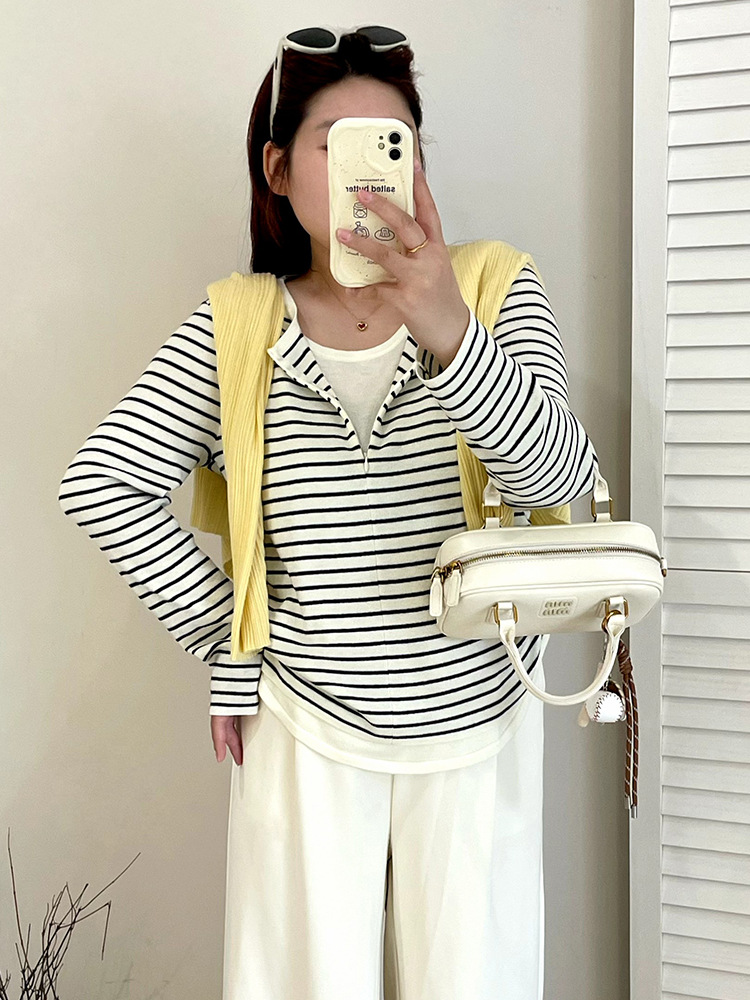 Plus-size women's color-blocking fake two-piece semi-open top 2025 autumn fat girl casual loose knitted sweater for women 23320