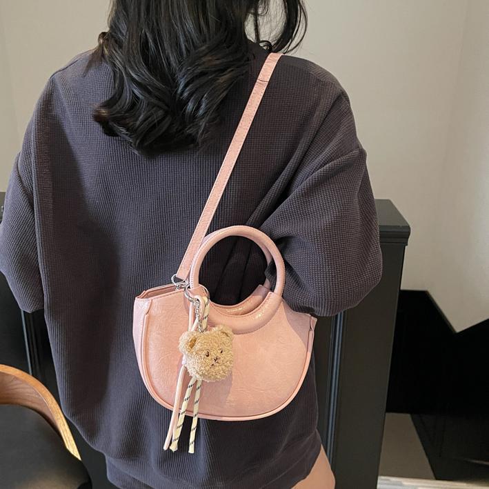 Bolso de moda de diseño de nicho para mujer 2025 nuevo estilo estilo estilo occidental todo-fósforo bolso de mensajero casual de alta gama
