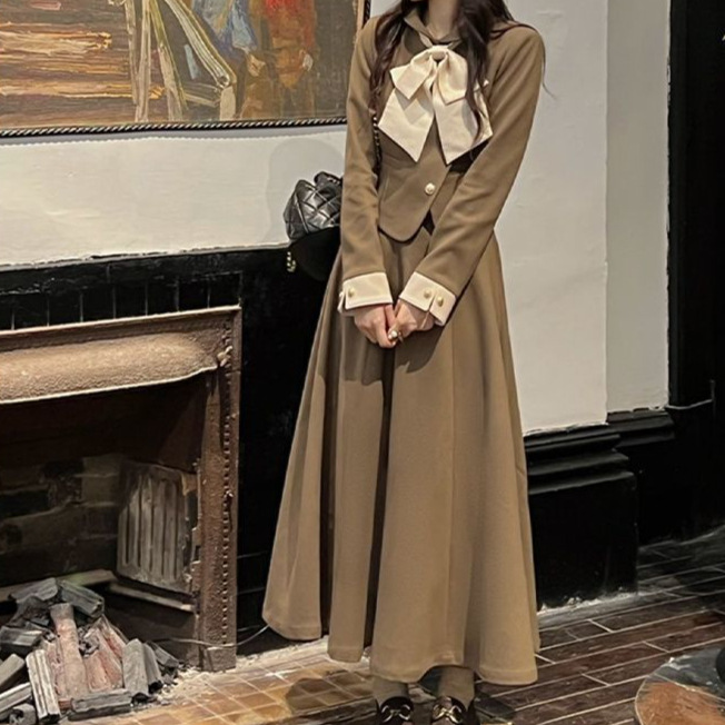 Qadın Retro Şalvar və Gödəkçə Dəsti, Zərif Klassik Stil