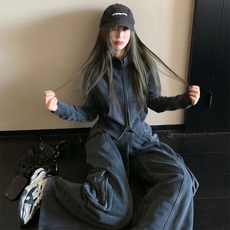 Fashion Street-Style Tracksuit Set for Women, New Korean Version for Spring and Autumn, Loose Slimming Sweatshirt and Cargo Pants Casual Two-Piece Set