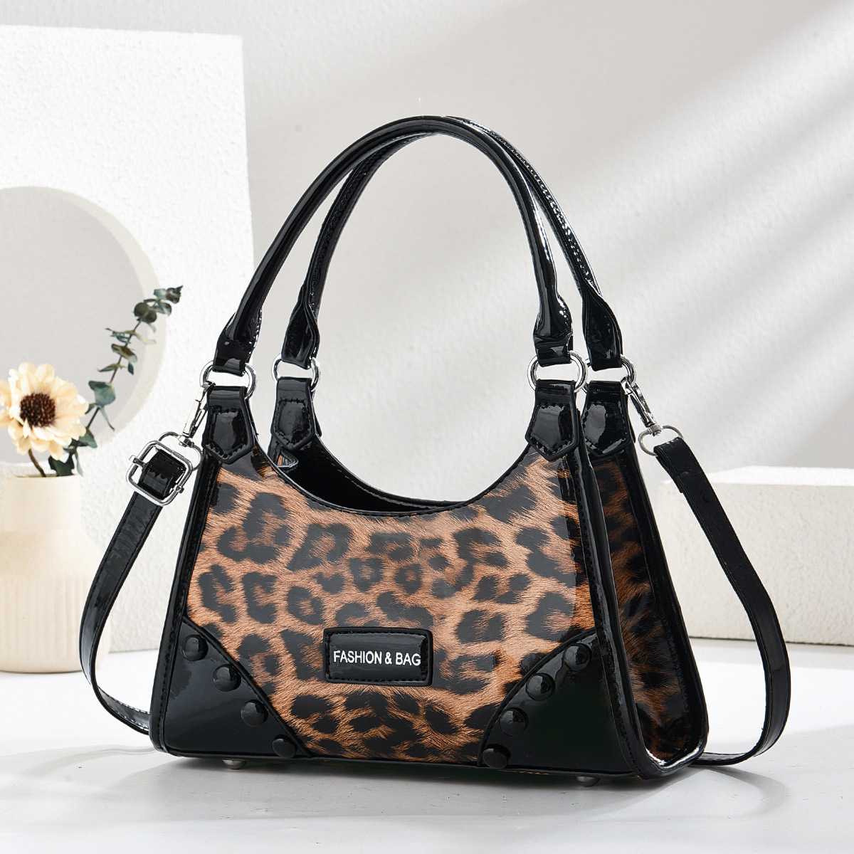 Bolso con estampado de leopardo femenino 2025 otoño e invierno nuevo estilo coreano tendencia moda bolso de mensajero bolso de mujer de sentido avanzado