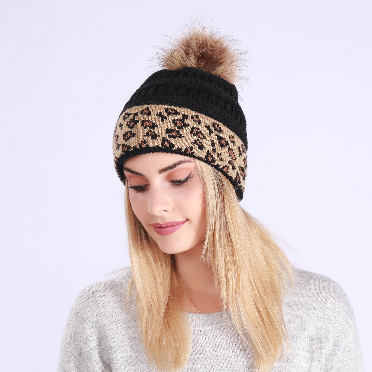 Mujeres Moda Leopardo Pompones Prensado Gorro De Lana display picture 22