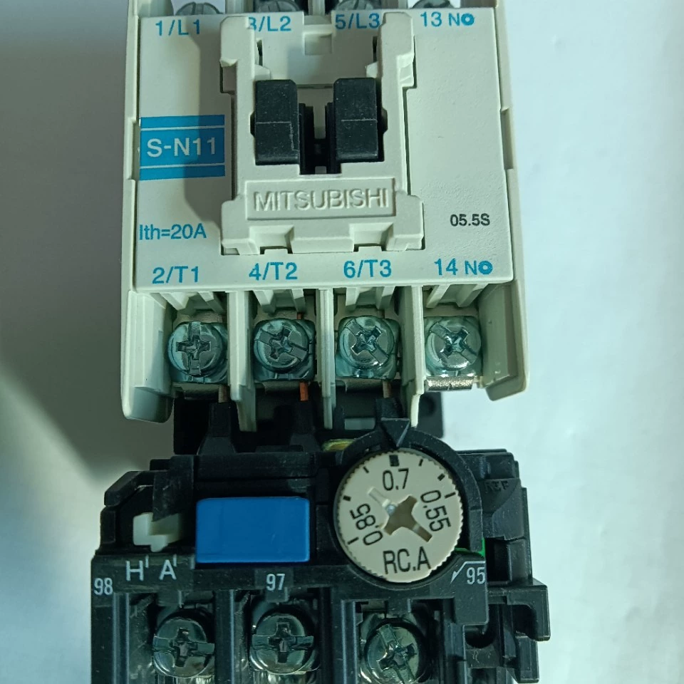 Совершенно новый оригинальный магнитный стартер Mitsubishi MSO-N11 0,55-0,85 А