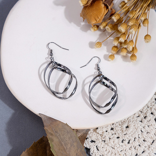 E774 Fashion Super Shiny Alloy Stud Earrings Twisted Diamond Multi-layer Earrings Double Ring Lady OL Earrings Wholesale