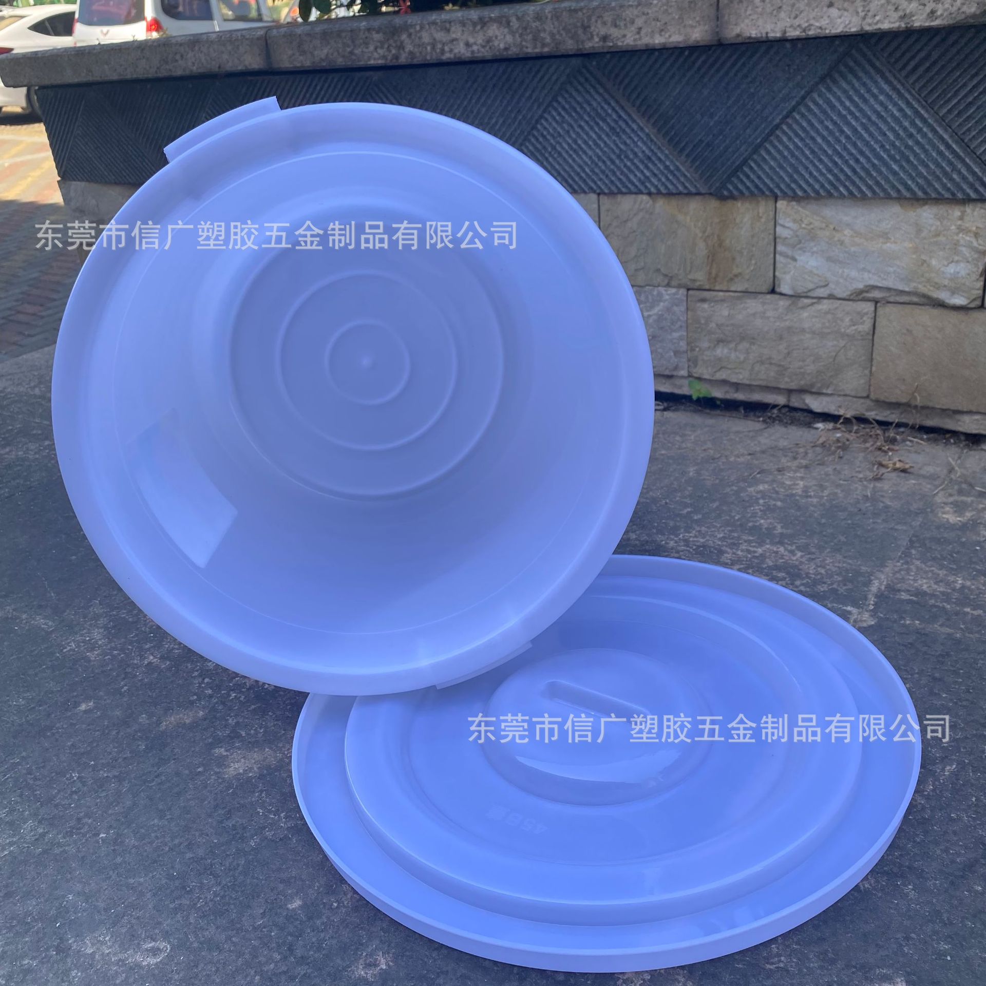 厂家供应加厚塑料大白桶 圆形带盖塑胶桶 厨房用塑料桶垃圾大白桶