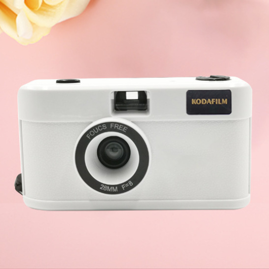 Camera uses 135 film point-and-shoot camera student film camera Shik default item