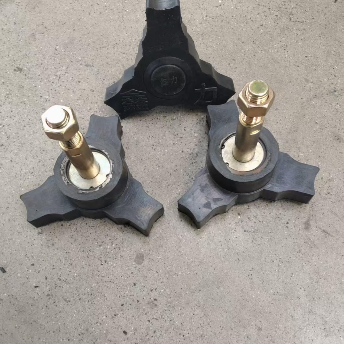 厂家直供橡胶三角轮驱动轮拖带轮土豆红薯甜菜番茄根茎收获机配件