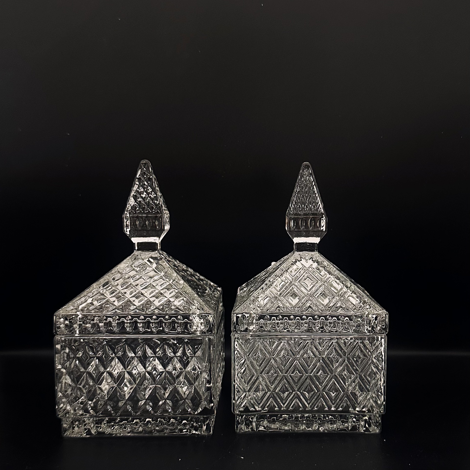 玻璃储物罐首饰收纳透明糖果盅四方烟灰缸糖缸带盖零食罐欧式收纳