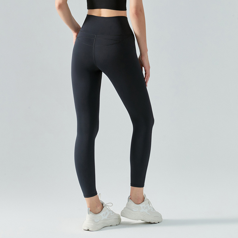 国境を越えた秋冬の新型ベルベットヨガパンツは保温フィットネスパンツヨガ服の女性蜜桃尻運動タイツを厚くした