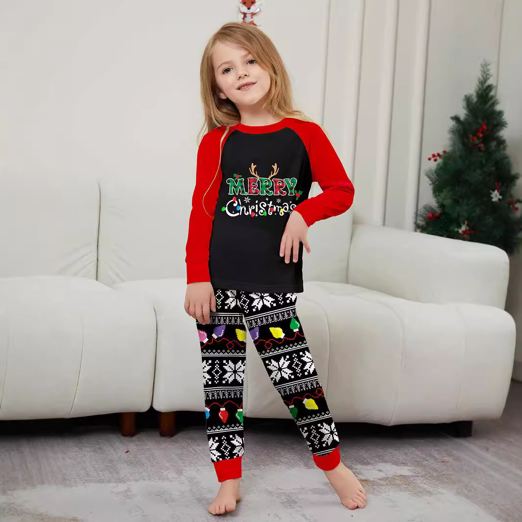 Pyjama imprimé pour la maison avec lettres de Noël et rayures en flocons de neige_voghion.com