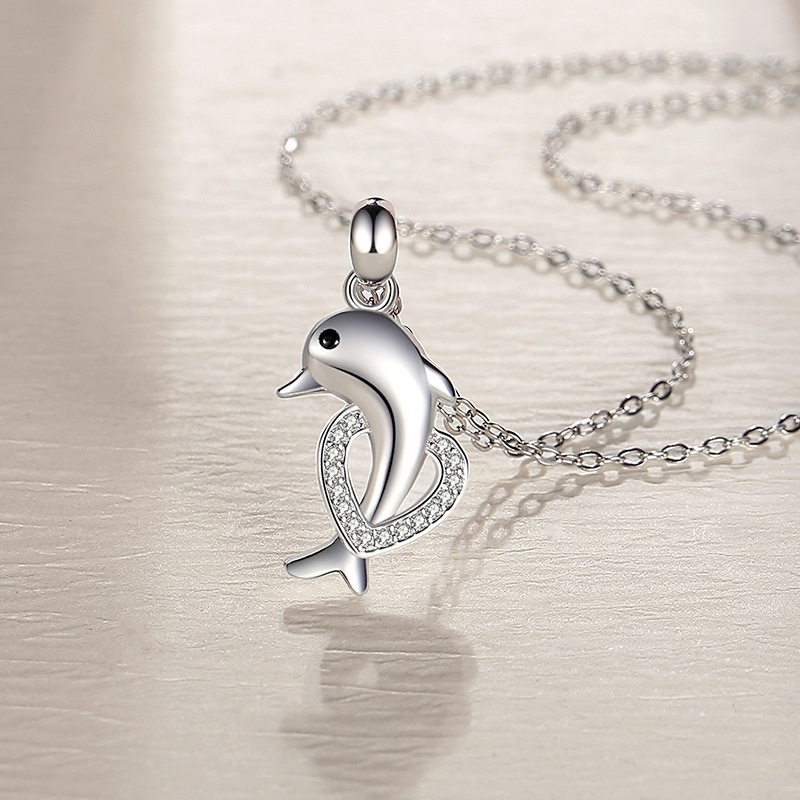 S925 plata esterlina delfín amor collar femenino neto rojo fresco Delfín de dibujos animados colgante clavícula cadena cuello
