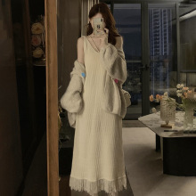 白色流苏针织吊带连衣裙女秋冬配大衣内搭打底穿搭毛衣背心长裙子