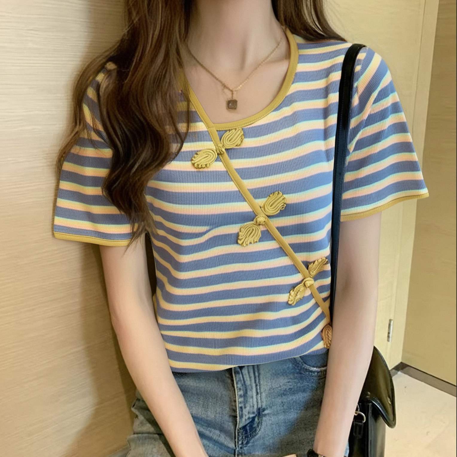 M-5XL 플러스 사이즈 여성 의류 새로운 중국 스타일 버튼 오른쪽 어깨 반팔 티셔츠 여름 뚱뚱한 mm 중국 스타일 허리 슬리밍 탑