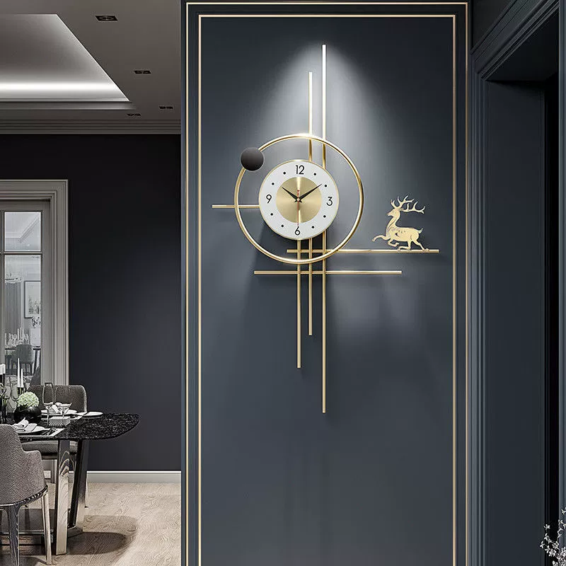 Creative fashionable wall quartz watch, light luxury style, simple and elegant design