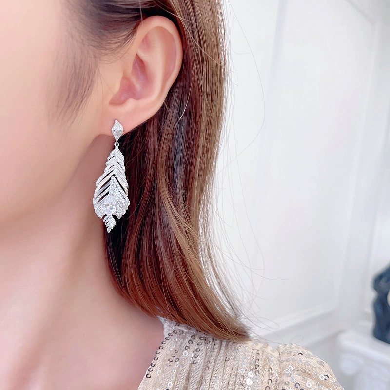 Серебряная игла, изящные серьги, цирконий, длинное вставка камня, образец серебро 925, элитный, оптом