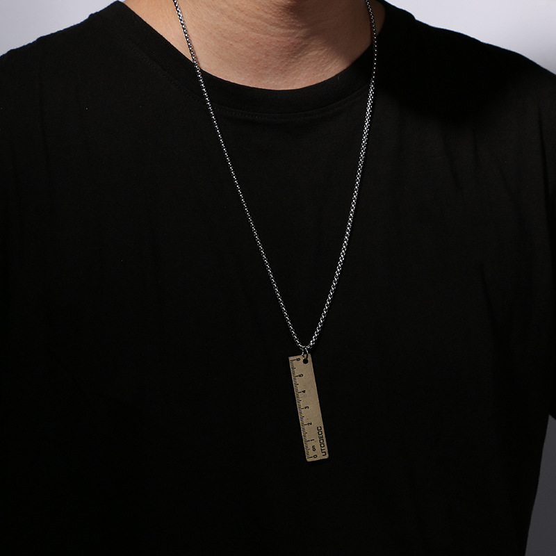 Nouveau mini visage souriant, pendentif compact, règle, collier, accessoires créatifs pour hommes, chaîne de pull pour femme_voghion.com