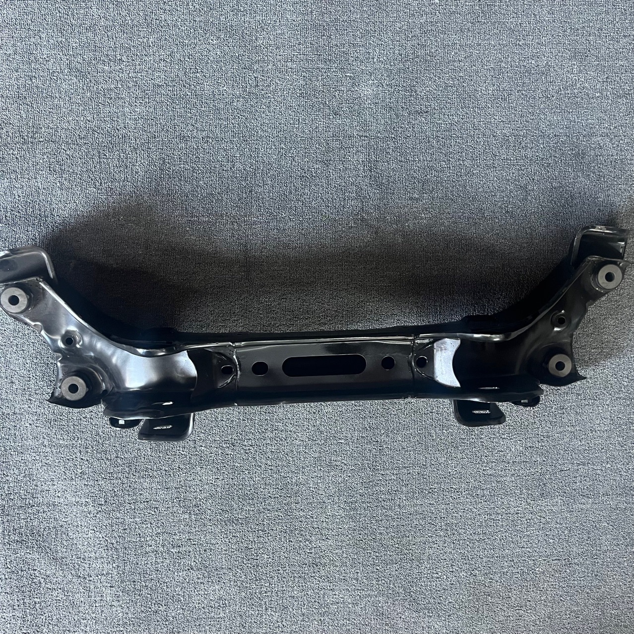 Byd Rear Subframe Assembly Rear Axle Suitable for Yuan Plus Export-Specific Modified Rear Wheel Axle Electric Vehicle