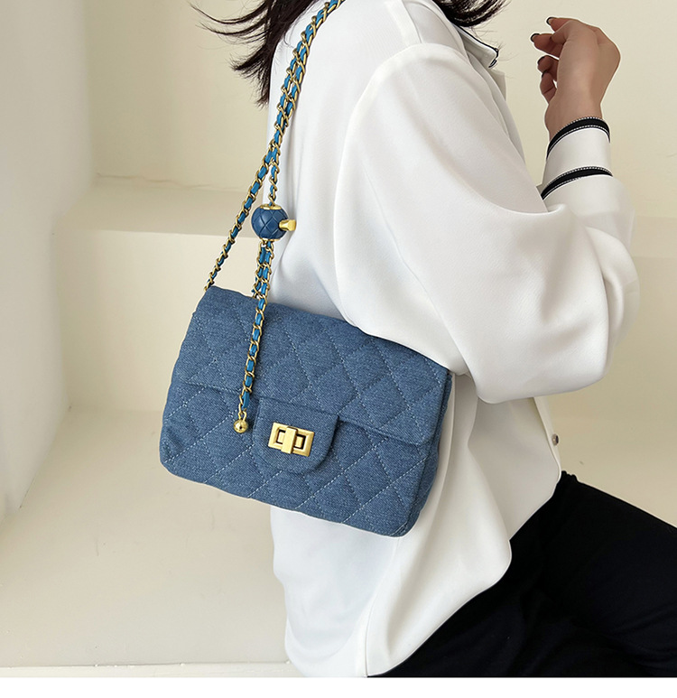 Denim Golden Ball Chain Women's Autumn And Winter New Fashion Messenger Bag 13*19.5*8cm display picture 3