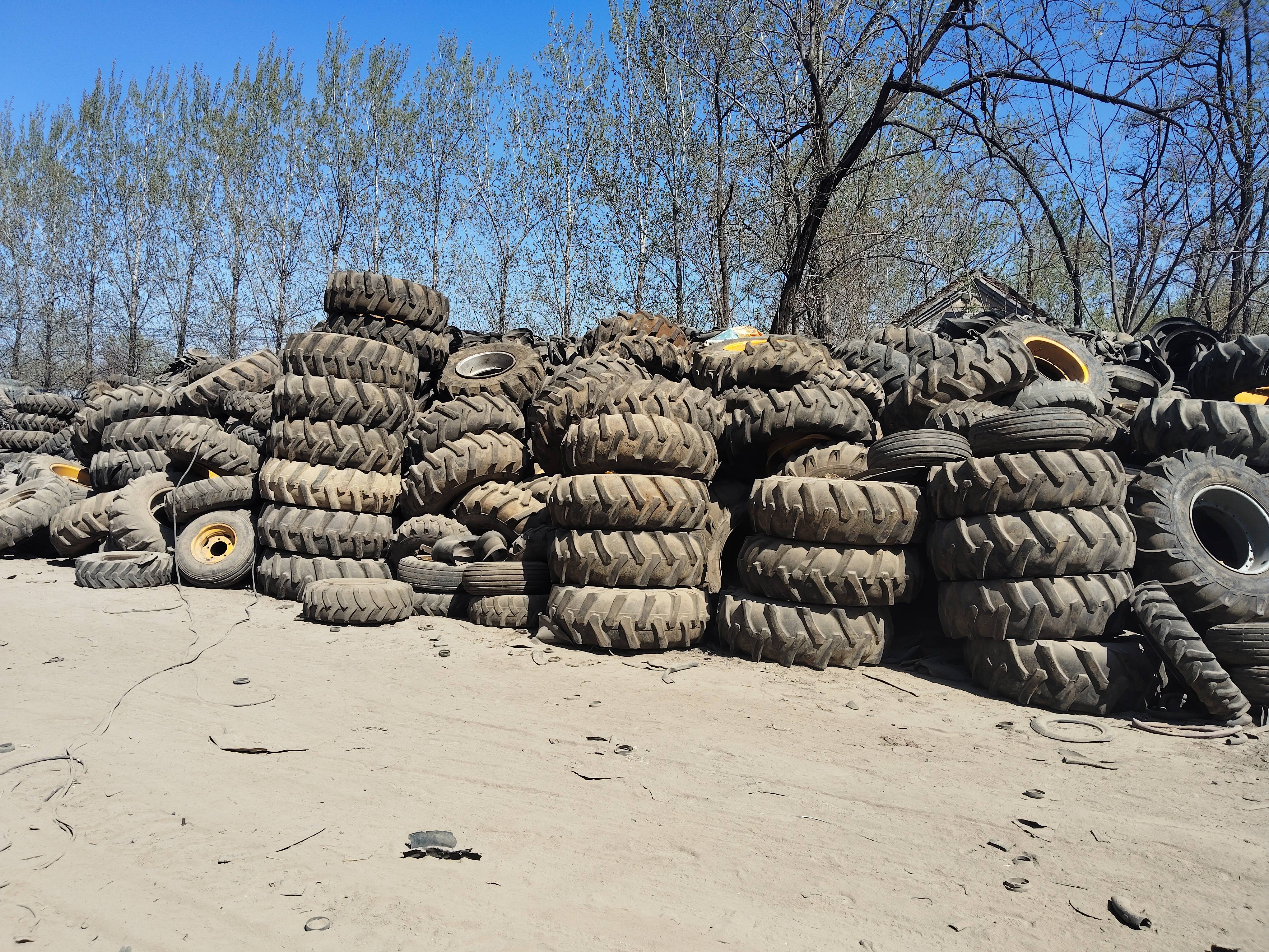Used Nylon Agricultural Tires 600/650/700/750/825/900/1000 —13 14 16 20