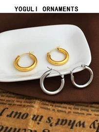 耳环;项链;耳钉