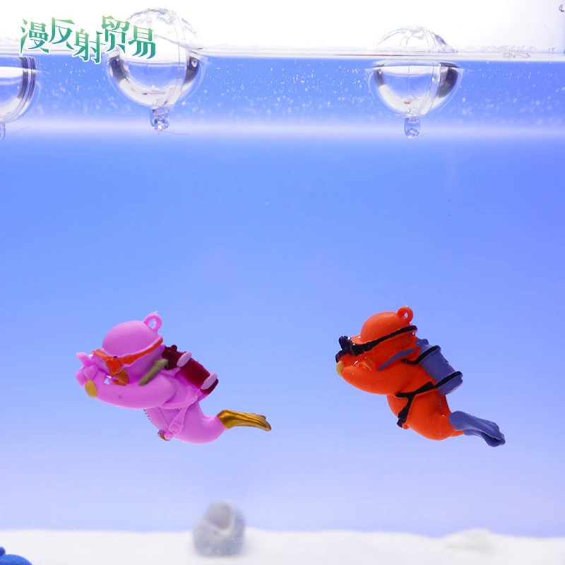 Декорация-плавая фигурка Diver, 3 см, ассорти цветов для аквариума