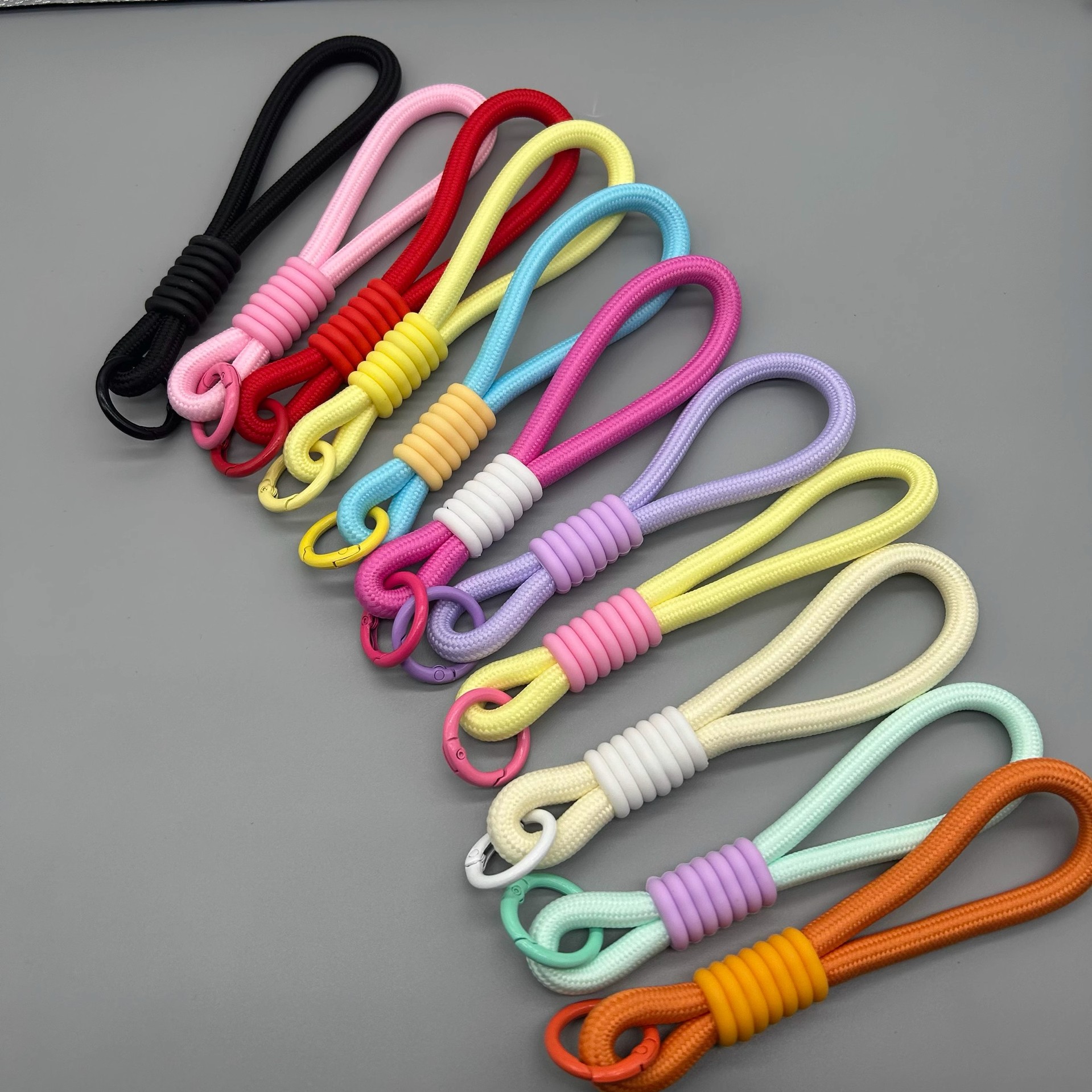 Trendy Simple Color-Blocking Phone Lanyard Keychain Universal Mesh Short Strap Creative Car Key Accessory