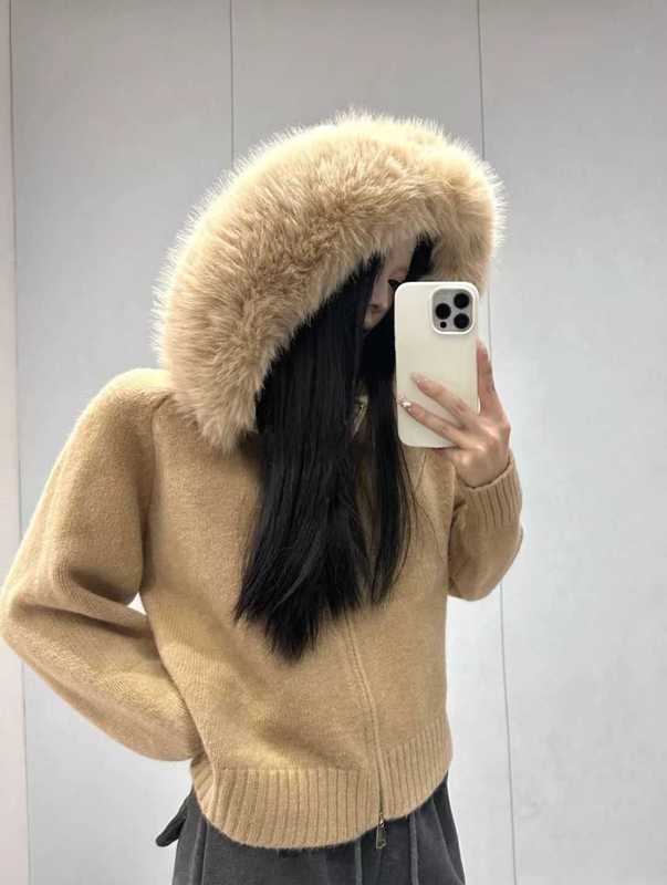 25秋季新款连帽短款时尚洋气针织开衫小个子仿狐狸毛领外套女毛衣|undefined