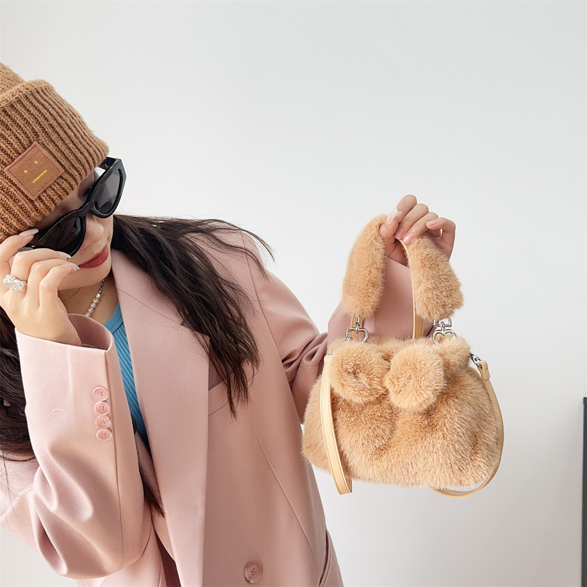 Shoulder Bag, New Plush Handbag For Autumn And Winter 2024, Fashionable And Popular Bow-knot Versatile Lady's High-end Crossbody Bag._voghion.com