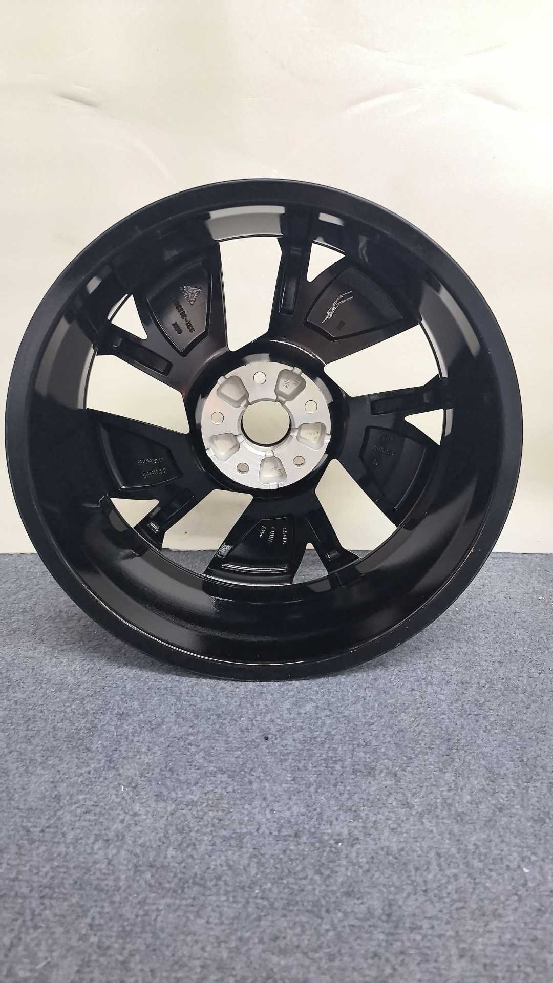Suitable for the original wheel style of the Neta U, brand new 18inch ET:43