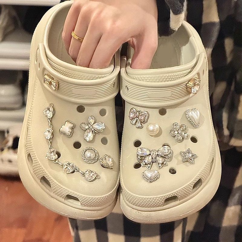 レトロな宮殿スタイルの新しい DIY メタル風ダイヤモンドパール取り外し可能な装飾下駄靴花靴バックル|undefined