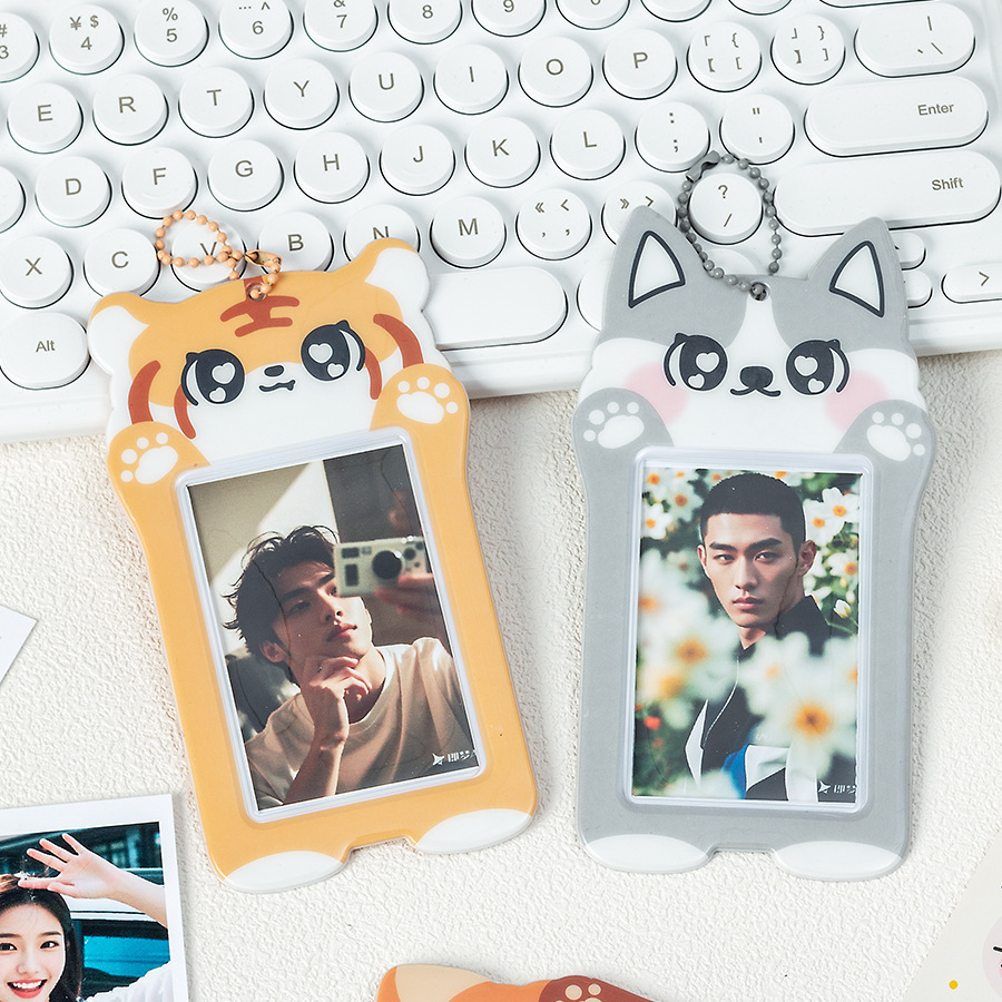 Funda para Tarjetas con Llavero de Dibujos Animados de 3 Pulgadas de PVC